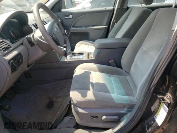 ✅ 2005 Ford Five Hundred SE • VIN: 1FAFP23195G125704 • Лот: 55268143. Опубликован ранее на Copart с пробегом 248 699 миль. Бесплатный доступ к архиву аукционных продаж из США и подробный отчёт об истории автомобиля на DreamBid. Изображение 7.