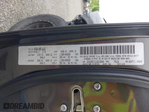 ✅ 2018 Ram 2500 Laramie • VIN: 3C6UR5FL5JG218204 • Lot: 42303128. Wystawiony na IAAI z przebiegiem 139 040 mil. Bezpłatny archiwum sprzedaży aukcyjnych z USA i szczegółowy raport historii pojazdu na DreamBid. Zdjęcie 9.