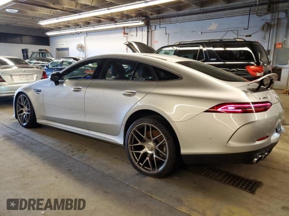 ✅ 2020 Mercedes-Benz AMG GT 53 • VIN: WDD7X6BB1LA013551 • Lot: 59000563. Wystawiony na Copart z przebiegiem 31 696 mil. Bezpłatny archiwum sprzedaży aukcyjnych z USA i szczegółowy raport historii pojazdu na DreamBid. Zdjęcie 2.