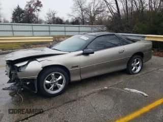 1999 Chevrolet Camaro Z28 z VIN 2G1FP22G0X2107868, wystawiony jako Copart lot #85276294 z przebiegiem Nie podano mil oraz Szkoda całkowita • Salvage title. Historia ofert i sprzedaży dostępna na DreamBid. Obrazek 1.