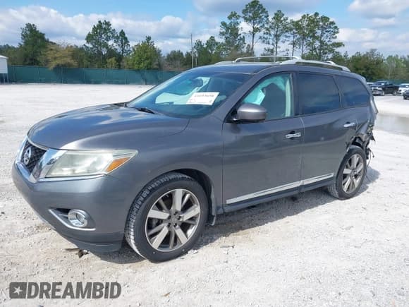 ✅ 2015 Nissan Pathfinder SV • VIN: 5N1AR2MNXFC602760 • Lot: 41693658. Listed on IAAI with 179,923 mi. Free auction sales archive from the USA and detailed vehicle history report at DreamBid. Image 17.