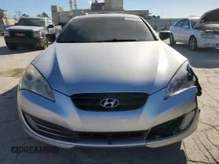 ✅ 2010 Hyundai Genesis Coupe Grand Touring • VIN: KMHHU6KH3AU005387 • Lot: 46826385. Wystawiony na Copart z przebiegiem 101 660 mil. Bezpłatny archiwum sprzedaży aukcyjnych z USA i szczegółowy raport historii pojazdu na DreamBid. Zdjęcie 5.