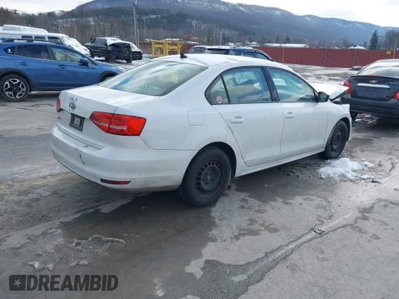 ✅ 2015 Volkswagen Jetta S • VIN: 3VW2K7AJ2FM358027 • Lot: 43817703. Listed on IAAI with 115,295 mi. Free auction sales archive from the USA and detailed vehicle history report at DreamBid. Image 4.