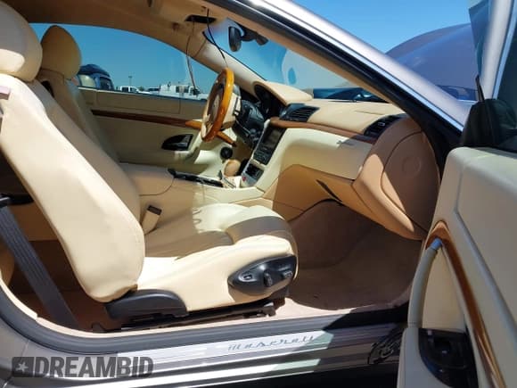 ✅ 2009 Maserati GranTurismo • VIN: ZAMGJ45A690042878 • Lot: 41411767. Listed on IAAI with Not provided. Free auction sales archive from the USA and detailed vehicle history report at DreamBid. Image 5.