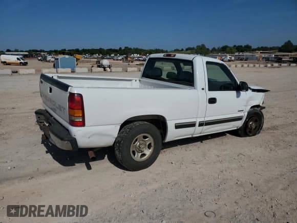✅ 1999 Chevrolet Silverado 1500 • VIN: 1GCEC14W0XZ167644 • Лот: 69321265. Опубликован ранее на Copart с пробегом 231 850 миль. Бесплатный доступ к архиву аукционных продаж из США и подробный отчёт об истории автомобиля на DreamBid. Изображение 3.
