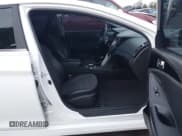 ✅ 2014 Hyundai Sonata SE • VIN: 5NPEC4AC7EH895543 • Lot: 43805583. Wystawiony na IAAI z przebiegiem 76 081 mil. Bezpłatny archiwum sprzedaży aukcyjnych z USA i szczegółowy raport historii pojazdu na DreamBid. Zdjęcie 5.