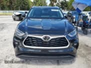 ✅ 2025 Toyota Highlander Hybrid XLE • VIN: 5TDKBRCHXSS677677 • Лот: 81322925. Опубликован ранее на Copart с пробегом 6 370 миль. Бесплатный доступ к архиву аукционных продаж из США и подробный отчёт об истории автомобиля на DreamBid. Изображение 5.