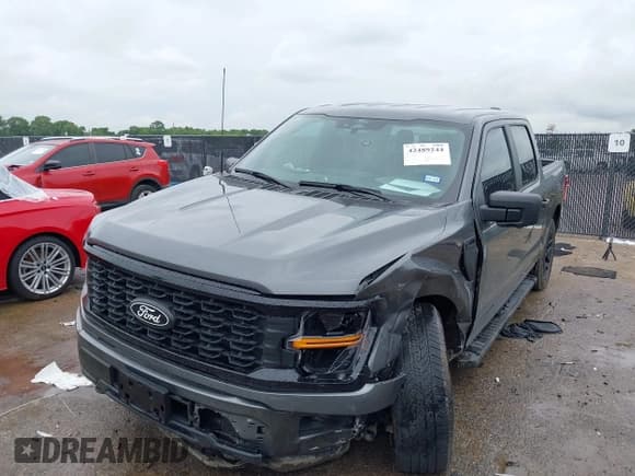 ✅ 2025 Ford F-150 STX • VIN: 1FTEW2LP2SKD11655 • Лот: 42489244. Опубликован ранее на IAAI с пробегом 6 849 миль. Бесплатный доступ к архиву аукционных продаж из США и подробный отчёт об истории автомобиля на DreamBid. Изображение 18.