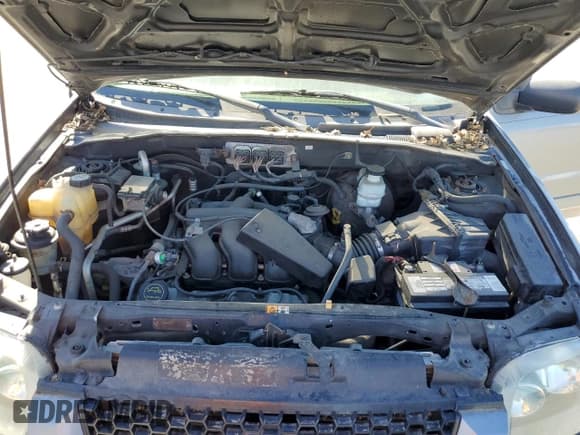 ✅ 2007 Ford Escape Limited • VIN: 1FMYU04197KA70066 • Лот: 68789915. Опубликован ранее на Copart с пробегом 208 091 миль. Бесплатный доступ к архиву аукционных продаж из США и подробный отчёт об истории автомобиля на DreamBid. Изображение 11.