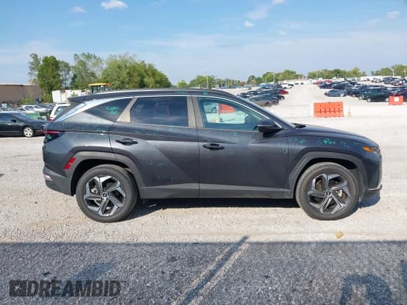 ✅ 2022 Hyundai Tucson SEL • VIN: 5NMJCCAE0NH063811 • Lot: 43244049. Listed on IAAI with 44,862 mi. Free auction sales archive from the USA and detailed vehicle history report at DreamBid. Image 13.