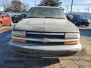 ✅ 2000 Chevrolet S-10 LS • VIN: 1GCCS14W7Y8286972 • Лот: 84642504. Опубликован ранее на Copart с пробегом 200 833 миль. Бесплатный доступ к архиву аукционных продаж из США и подробный отчёт об истории автомобиля на DreamBid. Изображение 5.