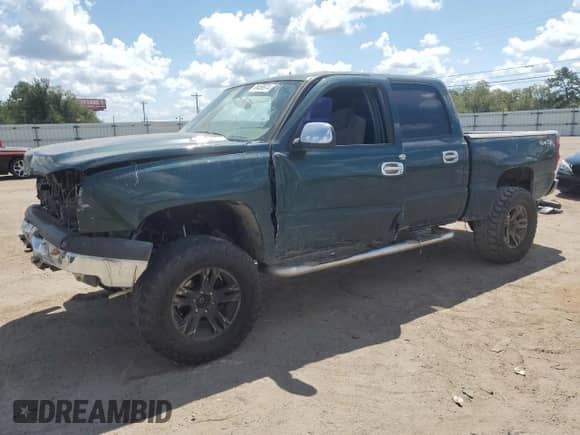 ✅ 2006 Chevrolet Silverado 1500 LS • VIN: 2GCEK13V561258587 • Lot: 68458974. Wystawiony na Copart z przebiegiem 237 218 mil mil. Skorzystaj z bezpłatnego archiwum sprzedaży aukcyjnych z USA i zobacz szczegółowy raport historii pojazdu na DreamBid. Zdjęcie 1.