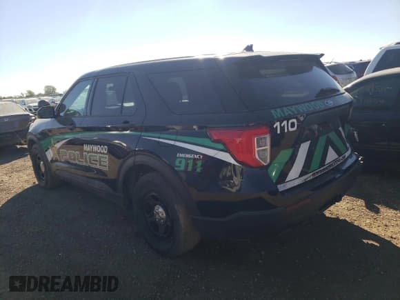 ✅ 2020 Ford Police Interceptor Utility • VIN: 1FM5K8AC3LGB95381 • Lot: 73491904. Wystawiony na Copart z przebiegiem 39 789 mil. Bezpłatny archiwum sprzedaży aukcyjnych z USA i szczegółowy raport historii pojazdu na DreamBid. Zdjęcie 2.
