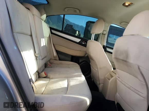 ✅ 2017 Subaru Legacy Premium • VIN: 4S3BNAC61H3031137 • Лот: 86698925. Опубликован ранее на Copart с пробегом 95 418 миль. Бесплатный доступ к архиву аукционных продаж из США и подробный отчёт об истории автомобиля на DreamBid. Изображение 10.