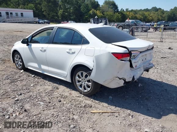 ✅ 2024 Toyota Corolla LE • VIN: 5YFB4MDE9RP132509 • Lot: 43193754. Wystawiony na IAAI z przebiegiem 36 431 mil. Bezpłatny archiwum sprzedaży aukcyjnych z USA i szczegółowy raport historii pojazdu na DreamBid. Zdjęcie 3.
