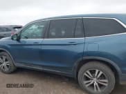 ✅ 2017 Honda Pilot EX-L • VIN: 5FNYF5H78HB013558 • Lot: 41555582. Listed on IAAI with 55,639 mi. Free auction sales archive from the USA and detailed vehicle history report at DreamBid. Image 14.