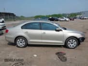 ✅ 2012 Volkswagen Jetta SE • VIN: 3VWDP7AJ6CM127542 • Lot: 42405701. Listed on IAAI with 137,240 mi. Free auction sales archive from the USA and detailed vehicle history report at DreamBid. Image 14.