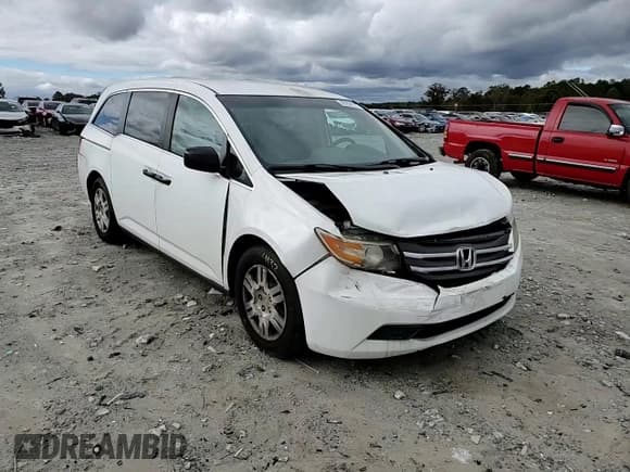 ✅ 2011 Honda Odyssey LX • VIN: 5FNRL5H22BB021518 • Лот: 85954725. Опубликован ранее на Copart с пробегом 174 702 миль. Бесплатный доступ к архиву аукционных продаж из США и подробный отчёт об истории автомобиля на DreamBid. Изображение 14.