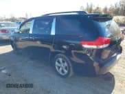✅ 2012 Toyota Sienna LE • VIN: 5TDKK3DC6CS196455 • Lot: 43662328. Wystawiony na IAAI z przebiegiem 155 520 mil. Bezpłatny archiwum sprzedaży aukcyjnych z USA i szczegółowy raport historii pojazdu na DreamBid. Zdjęcie 3.