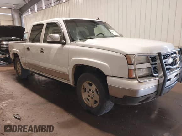 2006 Chevrolet Silverado 1500 LT1 z VIN 2GCEK13T461204941, wystawiony jako IAAI lot #42503740 z przebiegiem 280 634 mil mil oraz . Historia ofert i sprzedaży dostępna na DreamBid. Obrazek 1.