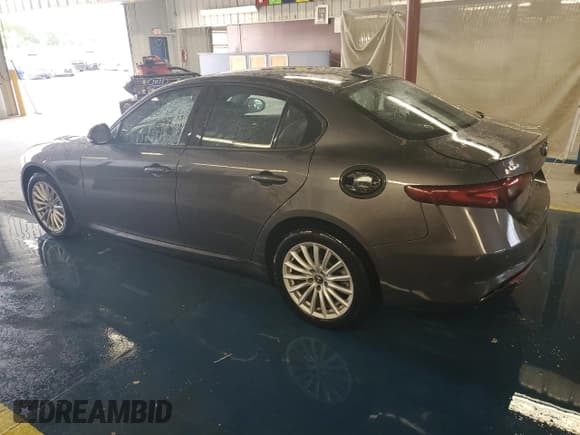 ✅ 2022 Alfa Romeo Giulia • VIN: ZARFANAN8N7653100 • Lot: 71523195. Listed on Copart with 67,015 mi. Free auction sales archive from the USA and detailed vehicle history report at DreamBid. Image 2.