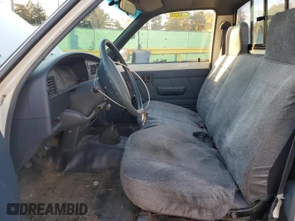 ✅ 1993 Toyota Pickup • VIN: 4TARN81A9PZ053358 • Lot: 87299045. Wystawiony na Copart z przebiegiem 160 168 mil. Bezpłatny archiwum sprzedaży aukcyjnych z USA i szczegółowy raport historii pojazdu na DreamBid. Zdjęcie 7.