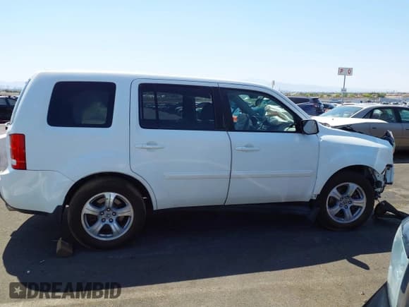 ✅ 2015 Honda Pilot EX-L • VIN: 5FNYF3H74FB013848 • Лот: 42608692. Опубликован ранее на IAAI с пробегом 92 132 миль. Бесплатный доступ к архиву аукционных продаж из США и подробный отчёт об истории автомобиля на DreamBid. Изображение 14.