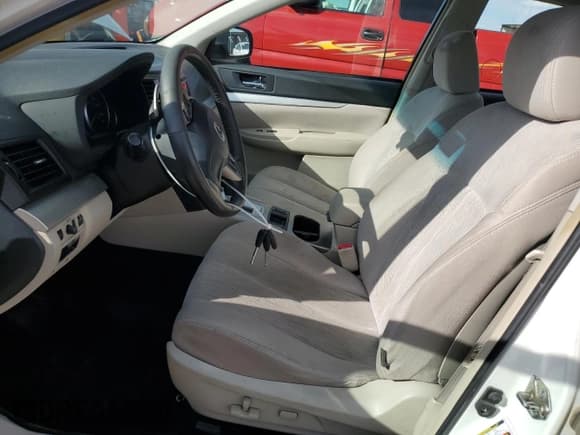 ✅ 2013 Subaru Legacy Premium • VIN: 4S3BMCG60D3035828 • Lot: 80089315. Listed on Copart with 168,978 mi. Free auction sales archive from the USA and detailed vehicle history report at DreamBid. Image 7.