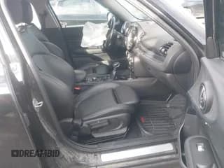 ✅ 2016 MINI Clubman • VIN: WMWLN5C53G2B28492 • Lot: 43712580. Listed on IAAI with 96,914 mi. Free auction sales archive from the USA and detailed vehicle history report at DreamBid. Image 5.