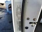 ✅ 2015 Dodge Challenger R/T Plus • VIN: 2C3CDZBT0FH714510 • Lot: 39559444. Wystawiony na Copart z przebiegiem 101 772 mil. Bezpłatny archiwum sprzedaży aukcyjnych z USA i szczegółowy raport historii pojazdu na DreamBid. Zdjęcie 12.