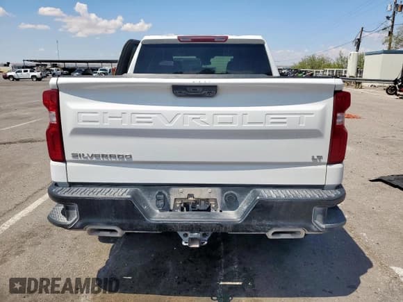 ✅ 2024 Chevrolet Silverado 1500 LT Trail Boss • VIN: 3GCUDFEDXRG243117 • Lot: 69073085. Wystawiony na Copart z przebiegiem 61 981 mil. Bezpłatny archiwum sprzedaży aukcyjnych z USA i szczegółowy raport historii pojazdu na DreamBid. Zdjęcie 6.