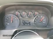 ✅ 2019 Chevrolet Silverado 1500 Custom • VIN: 3GCPWBEH1KG216607 • Lot: 73375864. Wystawiony na Copart z przebiegiem 66 475 mil. Bezpłatny archiwum sprzedaży aukcyjnych z USA i szczegółowy raport historii pojazdu na DreamBid. Zdjęcie 9.