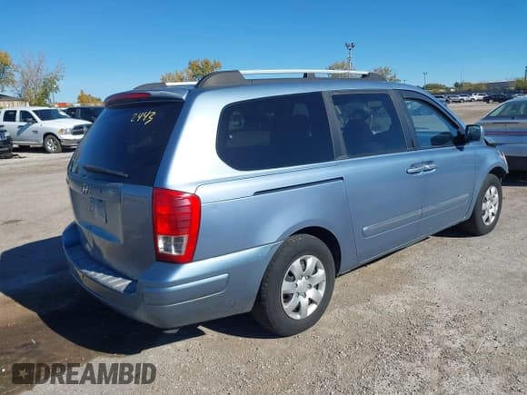 ✅ 2007 Hyundai Entourage GLS • VIN: KNDMC233776042702 • Лот: 43522443. Опубликован ранее на IAAI с пробегом 247 339 миль. Бесплатный доступ к архиву аукционных продаж из США и подробный отчёт об истории автомобиля на DreamBid. Изображение 4.