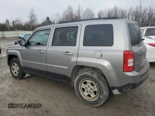 ✅ 2016 Jeep Patriot Sport SE • VIN: 1C4NJRBB0GD668812 • Lot: 91914285. Listed on Copart with 190,286 mi. Free auction sales archive from the USA and detailed vehicle history report at DreamBid. Image 2.