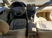 ✅ 2004 Mercedes-Benz C 240 • VIN: WDBRF81J04F512788 • Lot: 55029245. Wystawiony na Copart z przebiegiem 155 524 mil. Bezpłatny archiwum sprzedaży aukcyjnych z USA i szczegółowy raport historii pojazdu na DreamBid. Zdjęcie 8.