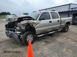 ✅ 2003 Chevrolet Silverado 2500HD LT • VIN: 1GCHK23173F134678 • Lot: 64067845. Wystawiony na Copart z przebiegiem Nie podano. Bezpłatny archiwum sprzedaży aukcyjnych z USA i szczegółowy raport historii pojazdu na DreamBid. Zdjęcie 1.