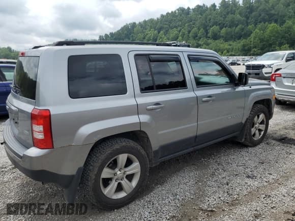 ✅ 2017 Jeep Patriot High Altitude • VIN: 1C4NJRFBXHD172203 • Lot: 65371755. Listed on Copart with 141,309 mi. Free auction sales archive from the USA and detailed vehicle history report at DreamBid. Image 3.