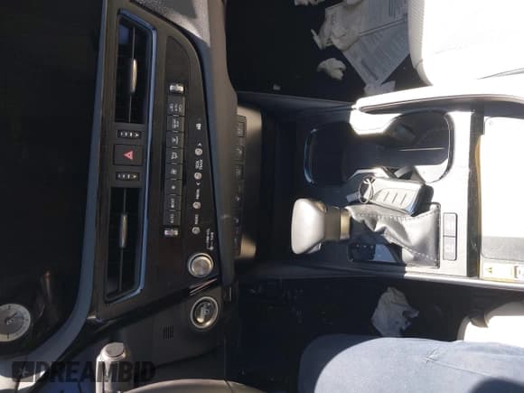 ✅ 2024 Lexus ES 300h Luxury • VIN: 58AEA1C17RU049851 • Lot: 43159025. Listed on IAAI with 3,473 mi. Free auction sales archive from the USA and detailed vehicle history report at DreamBid. Image 11.