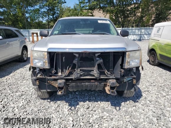 ✅ 2011 GMC Sierra 1500 SLE • VIN: 1GTR2VE3XBZ116855 • Lot: 71451665. Wystawiony na Copart z przebiegiem 148 688 mil. Bezpłatny archiwum sprzedaży aukcyjnych z USA i szczegółowy raport historii pojazdu na DreamBid. Zdjęcie 5.