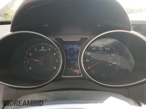 ✅ 2015 Hyundai Veloster • VIN: KMHTC6AD2FU239099 • Lot: 76230434. Wystawiony na Copart z przebiegiem 142 439 mil. Bezpłatny archiwum sprzedaży aukcyjnych z USA i szczegółowy raport historii pojazdu na DreamBid. Zdjęcie 9.