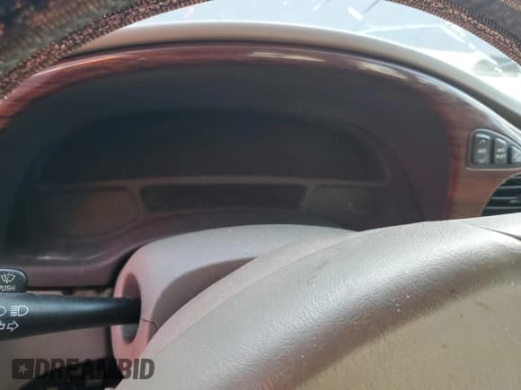 ✅ 2000 Cadillac DeVille • VIN: 1G6KD54Y7YU292053 • Lot: 77121214. Listed on Copart with Not provided. Free auction sales archive from the USA and detailed vehicle history report at DreamBid. Image 9.