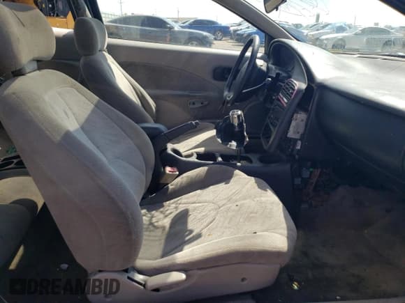 ✅ 2001 Saturn SC • VIN: 1G8ZR12731Z256766 • Лот: 70595904. Опубликован ранее на Copart с пробегом Не указан. Бесплатный доступ к архиву аукционных продаж из США и подробный отчёт об истории автомобиля на DreamBid. Изображение 7.