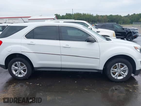 2017 Chevrolet Equinox LS z VIN 2GNALBEK0H1532261, wystawiony jako IAAI lot #43325524 z przebiegiem 90 274 mil mil oraz . Historia ofert i sprzedaży dostępna na DreamBid. Obrazek 13.