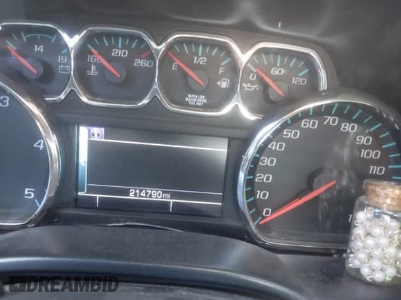 ✅ 2015 Chevrolet Silverado 2500HD LT • VIN: 1GC2CVE87FZ500852 • Lot: 43023197. Listed on IAAI with 214,790 mi. Free auction sales archive from the USA and detailed vehicle history report at DreamBid. Image 16.