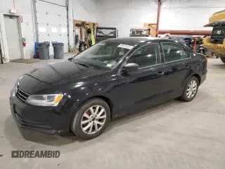 ✅ 2015 Volkswagen Jetta SE • VIN: 3VWD17AJ0FM277779 • Лот: 89651625. Опубликован ранее на Copart с пробегом 142 523 миль. Бесплатный доступ к архиву аукционных продаж из США и подробный отчёт об истории автомобиля на DreamBid. Изображение 1.
