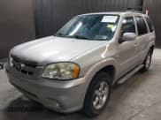 ✅ 2006 Mazda Tribute S • VIN: 4F2CZ94116KM29896 • Lot: 42578103. Wystawiony na IAAI z przebiegiem 56 243 mil. Bezpłatny archiwum sprzedaży aukcyjnych z USA i szczegółowy raport historii pojazdu na DreamBid. Zdjęcie 19.