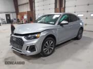 ✅ 2023 Audi Q5 Sportback S line Premium Plus • VIN: WA15AAFY1P2031367 • Лот: 43512242. Опубликован ранее на IAAI с пробегом 45 118 миль. Бесплатный доступ к архиву аукционных продаж из США и подробный отчёт об истории автомобиля на DreamBid. Изображение 2.