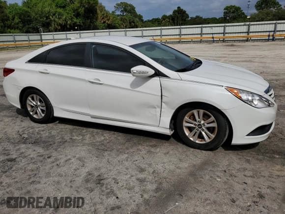 ✅ 2014 Hyundai Sonata GLS • VIN: 5NPEB4AC2EH906158 • Lot: 70902574. Listed on Copart with 62,413 mi. Free auction sales archive from the USA and detailed vehicle history report at DreamBid. Image 4.