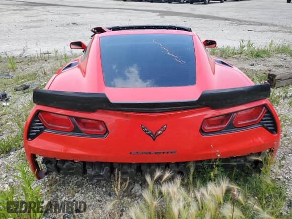 2016 Chevrolet Corvette 1LT с VIN 1G1YB2D74G5109129, выставлен на аукционе Copart как лот 59840144 с пробегом Не указан миль и На запчасти • Non repairable. История ставок и продаж доступна на DreamBid. Изображение 6.