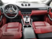 ✅ 2020 Porsche Cayenne E-Hybrid • VIN: WP1AE2AY3LDA22270 • Lot: 43331044. Wystawiony na Copart z przebiegiem Nie podano. Bezpłatny archiwum sprzedaży aukcyjnych z USA i szczegółowy raport historii pojazdu na DreamBid. Zdjęcie 8.